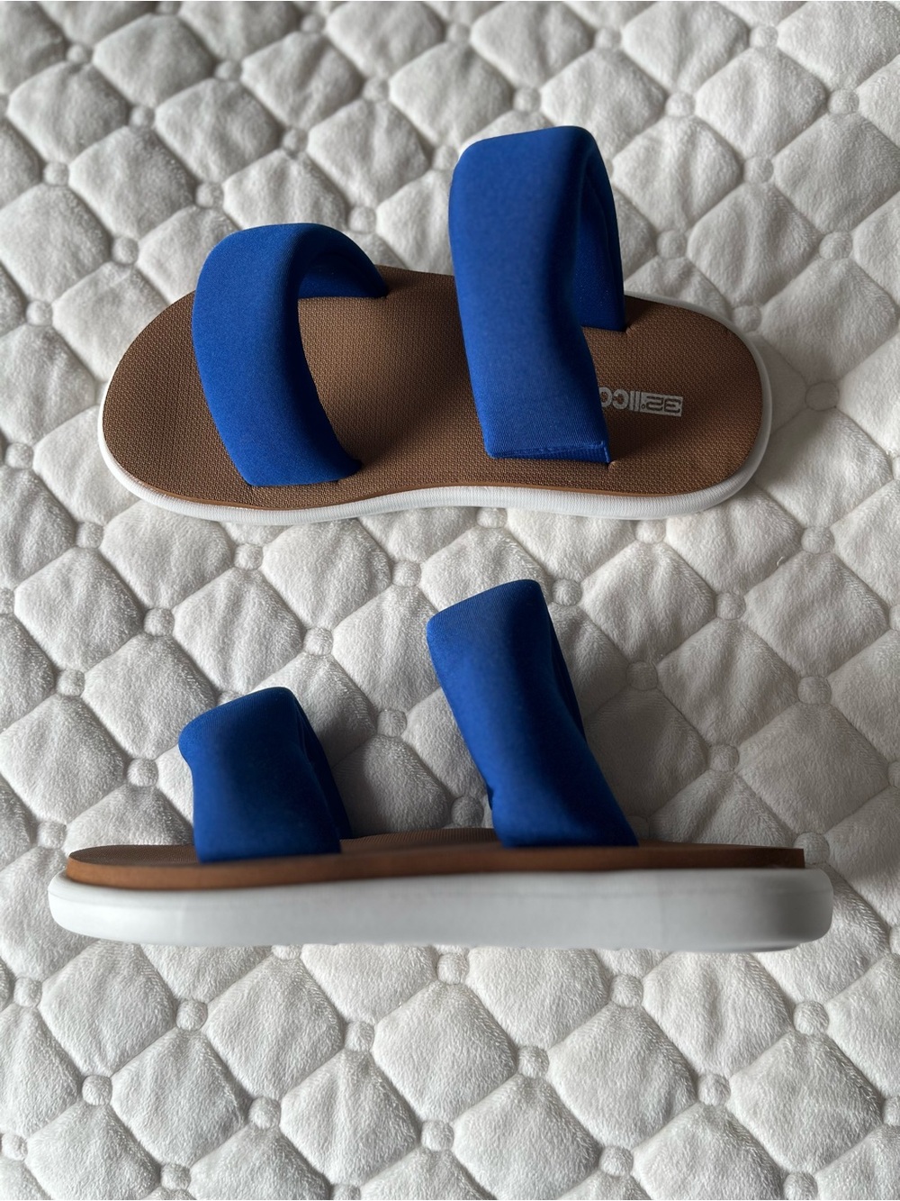 32 Degrees Blue Double-Strap Slide Sandals with White Sole brand new shoe